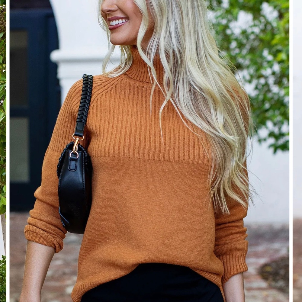 CAMEL KNIT TURTLENECK SWEATER